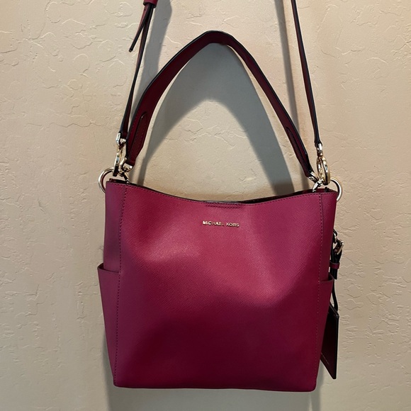 Micheal Kors Smooth Leather Gloria Bag - Picture 12 of 15